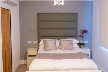 Huoneistohotelli Messina Studios