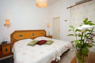 Apart Hotel Barbouni Hotel & Studios