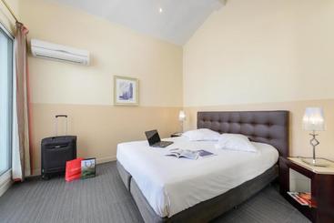 Отель Appart Hôtel La Villa Carnot Cannes