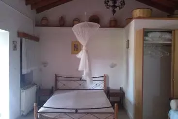 Turistlägenheter Lela Kaptani Eftalou Olive Grove