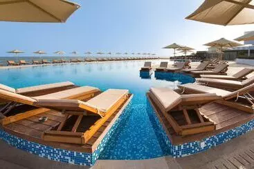 Resort The Royal Blue