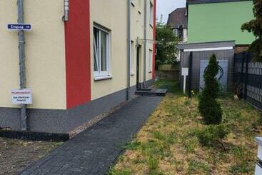 پانسیون Seelze Letter Monteurzimmer / Apartment / Messezimmer