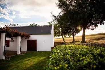 Hotel Vineyard Cottage At Bosman Wines
