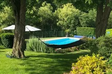 Bed and Breakfast La Ferme D Aigurolles