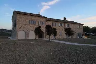 تختخواب و صبحانه Villa Angela Country House