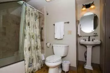 ベッドアンドブレックファースト Bark Eater Inn