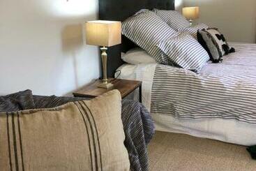 Cedar Park Bed & Breakfast