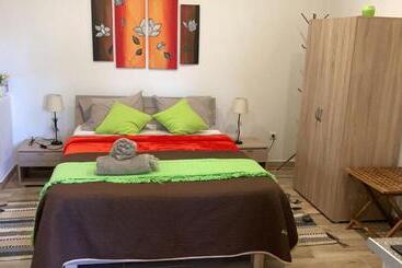 پانسیون Tabua Village