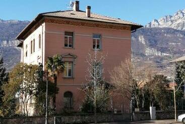 مبيت وإفطار Ca  Antica