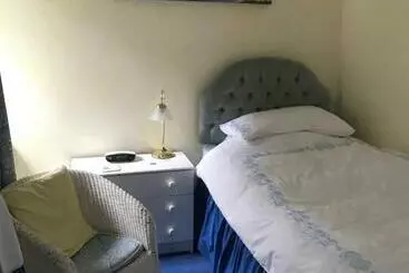 Chart House Bed And Breakfast