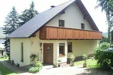 ベッドアンドブレックファースト Gästezimmer Familie Müller