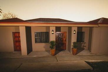 ベッドアンドブレックファースト Donsveertjie Gasteplaas & Venue