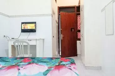 Pension  D Kost Ketintang