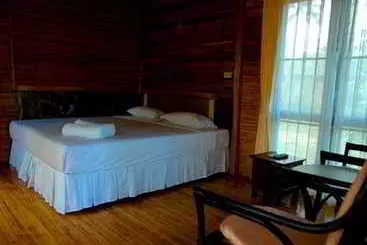 هتل Sai Ngam Beach Resort