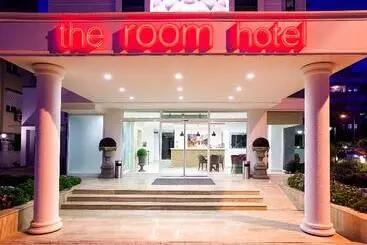 The Room Hotel & Apartments