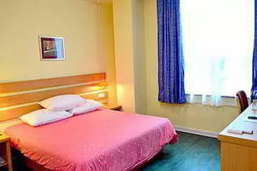 בית מלון כפרי Home Inn Xiamen Wenyuan Road Wenzao