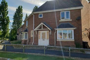 פנסיון Clough Close