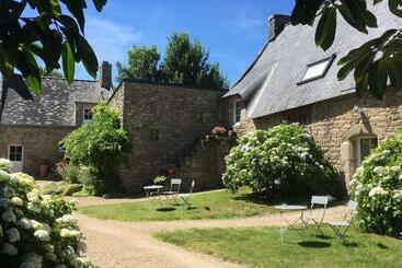 민박 Les Fermes De Kercadoret