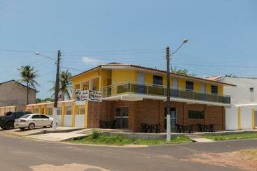 פנסיון Suítes Soure