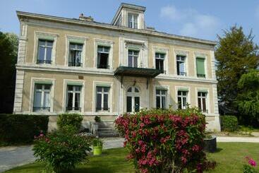 住宿加早餐 Chateau De Pougy