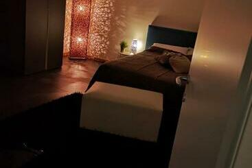 مبيت وإفطار Room33