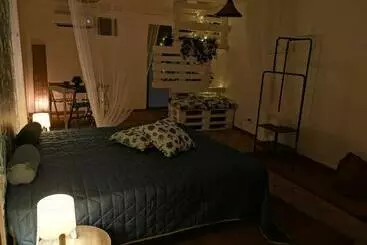 Bed and Breakfast Room33