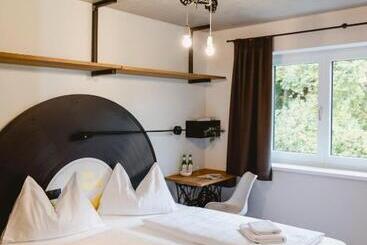 בית מלון כפרי Zum Sigismund   Kiss & Sleep