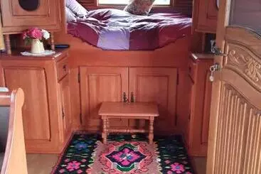 Bed and Breakfast La Roulotte De L Ami Nature