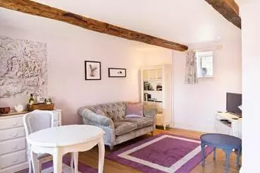 Neuadd B&b Suites