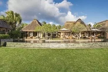 Shanti Maurice Resort & Spa