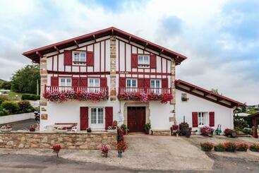 Bed and Breakfast Chambres D Hôtes Manttu