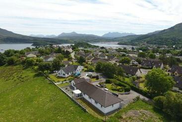 Air Leth Bed & Breakfast