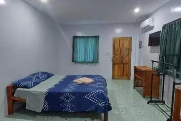 پانسیون Genna S Tourist Inn Santa Fe