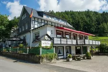 ユースホステル Gasthof Zur Hohen Hunau