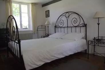 ベッドアンドブレックファースト Les Portes Des Froises