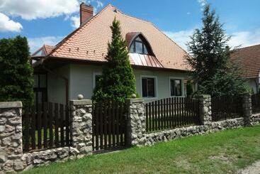 Pensjonat Marta Guest House