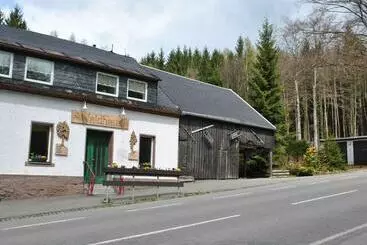 Majatalo Waldhaus Crottendorf