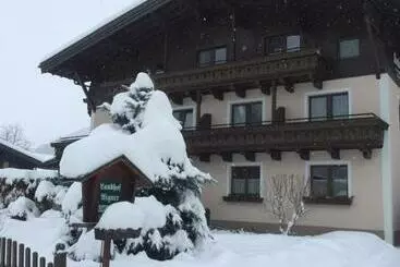 ペンション Landhof Aigner