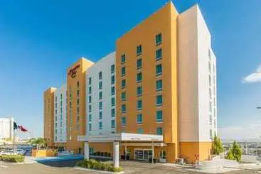 Hotelli Hampton Inn By Hilton Queretaro Tecnologico