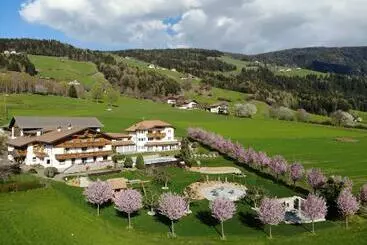 ホテル Nussbaumerhof