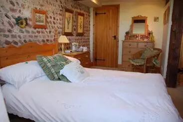 Aamiaismajoitus (B&B) Clayton Wickham Farmhouse
