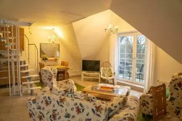تختخواب و صبحانه Haus Waldwiese