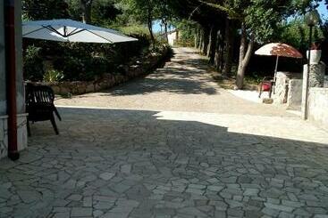 Bed and Breakfast Creta Rossa