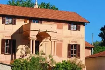 هتل Agriturismo Coppi Rossi