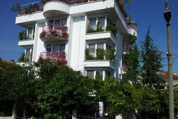 پانسیون Guesthouse Jana