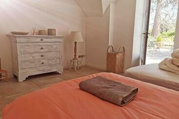 Bed and Breakfast La Villa Des Charmilles