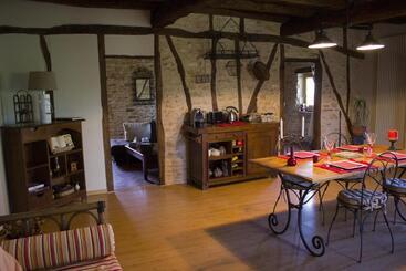 ベッドアンドブレックファースト Les Chambres D Hôtes Du Rouyre