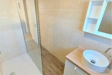 מלון דירות Locations Avec Jardins Privatifs