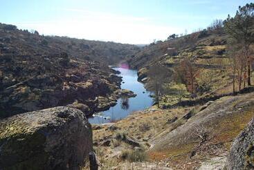 هتل Casa Da Janal