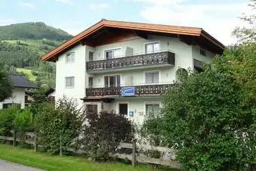 ペンション Appartements Gassner